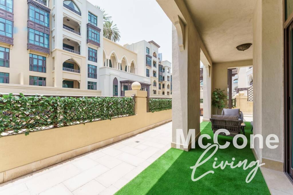 Luxurious 1Br Oasis By Dubai Mall & Fountains Apartment Exterior photo