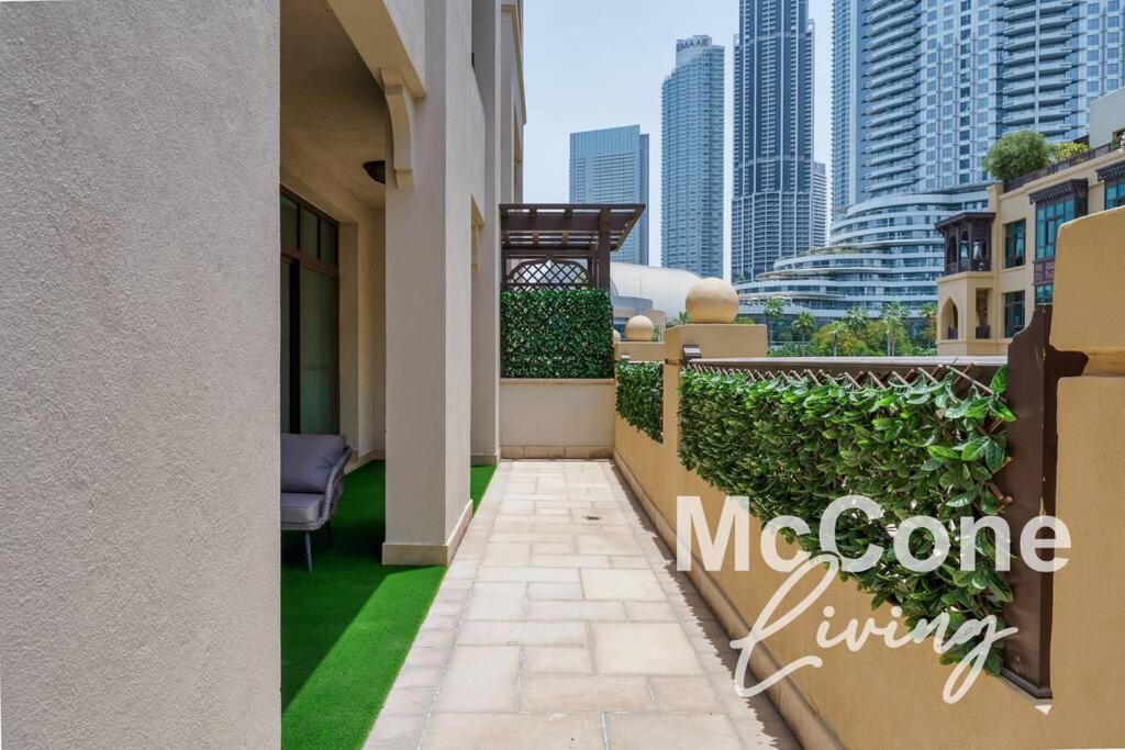 Luxurious 1Br Oasis By Dubai Mall & Fountains Apartment Exterior photo